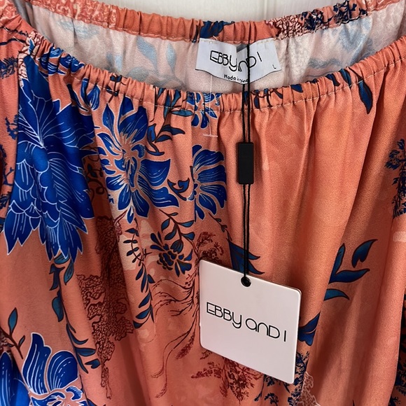 Orange/peach floral romper - EBBY AND I - Size Large - Picture 3 of 3